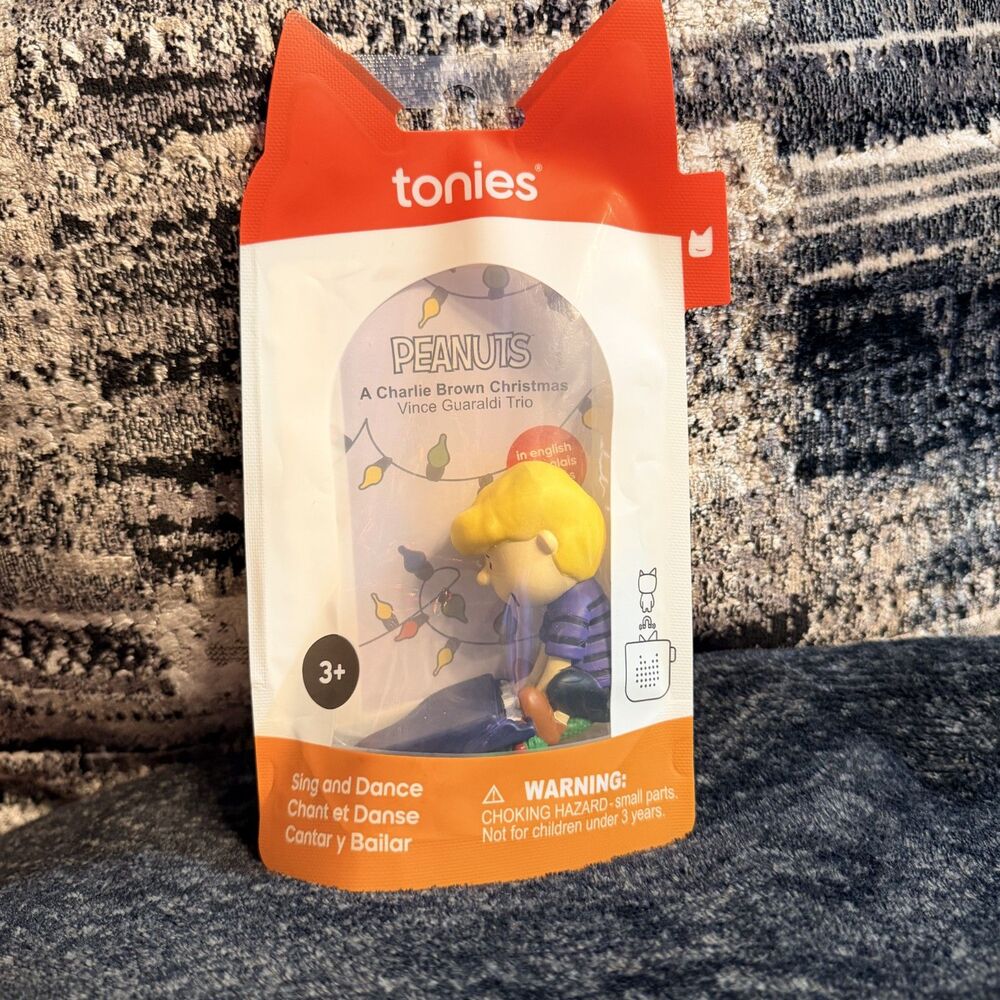 tonies Peanuts: A Charlie Brown Christmas (Vince Guaraldi Trio) Audio Toy